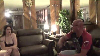 Tisha Meets Johnny - upornia.com