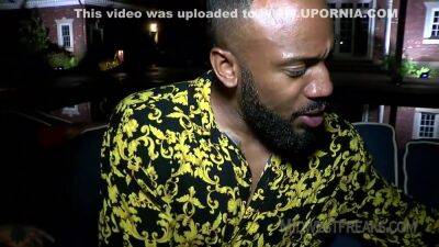 10-10-2022 - Vivian - First Video First Black Man Highload.to - upornia.com