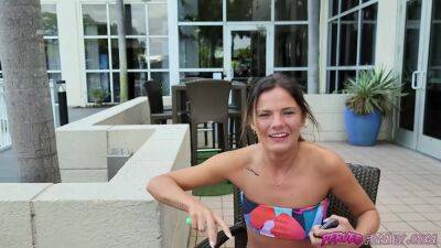 Well, isn't this vacay just full of surprises! - txxx.com