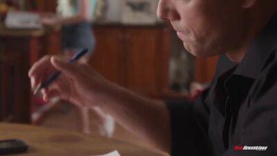 Britney Light - Britney Light - Britney Makes It Very Personal In 4k - upornia.com