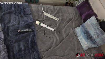 Samantha - Samantha Mack And Duke Daybreak In Full Babe Calls Up - hotmovs.com