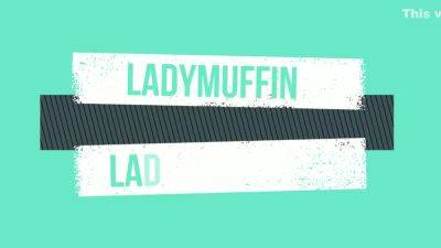 Mentre Mangio Luva Ne Approfitta E Mi Scopa A Pecora (sborrata In Bocca Finale) - upornia.com - Italy