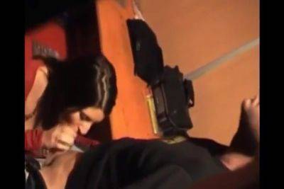 Elle Aime Sucer Nimporte Ou - hclips.com