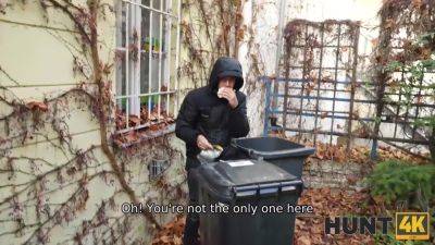 Charlie Nice In Conquering Her Pussy - hotmovs.com