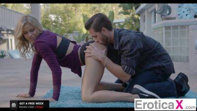 Sexy Wife Cheats On Husband wt Hot Nerdy Neighbour - txxx.com