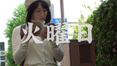 ねっとり系スレンダーお姉さんが男の部屋で激しくセックス - senzuri.tube - Japan