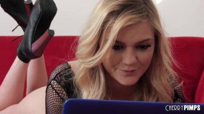 Chloe - Chloe Just Loves To Fuck Bad Boys - upornia.com