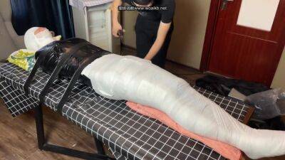 Mummy And Vacuum Bed - upornia.com