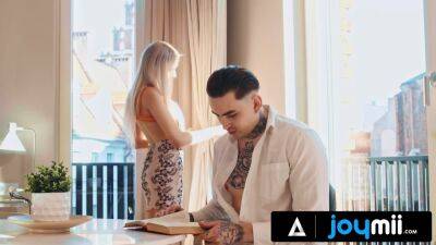 JOYMII - Stunning Blonde Girl Gets Her Wet Pussy Fucked In Doggystyle - txxx.com