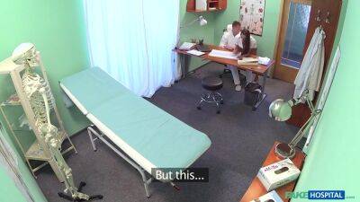 Young Doctor Fucks His Inviting - upornia.com