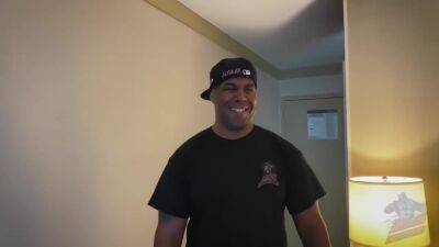 Good Friend Always Helps - Melissa Johnson - upornia.com