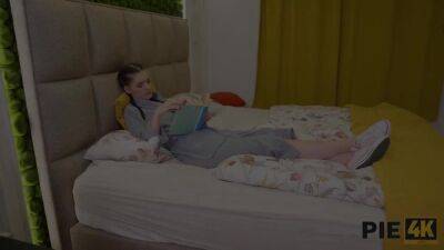 Anie Darling - Mutual Help With Anie Darling - upornia.com