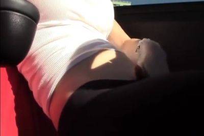 Slut Blondie Squirts In The Car - hclips.com