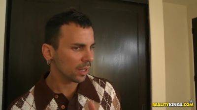 So Perky 1 - upornia.com