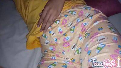 Tio Cachondo No Aguanta Y Se Folla A Escondidas A Su Sobrinita Colegiala 15 Min - hclips.com