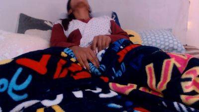 Tocandome En Mi Habitacion - hclips.com