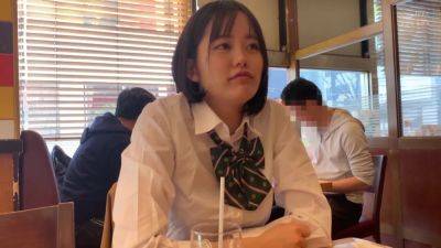 学校帰りにエッチする色白の激カワ女子校生とのエッチ！ - senzuri.tube