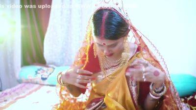 Desi Nai Nawali Dulhan Ke Tewar Aur Bakchod Pati Ajab Ka Hain Yeh Chudai Full Moie - upornia.com - India