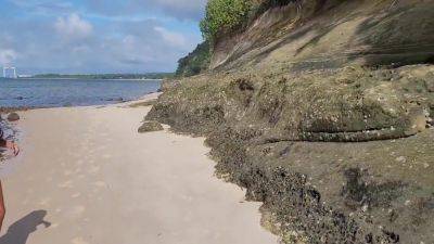 India Na Praia De Fio Dental 4 Min - hclips.com - India