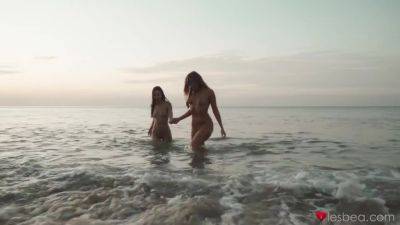 Sea Sand And Outdoor Sex At Sunrise 1 - upornia.com