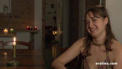 Prasentiert Leoni. Sehen Sie Sich Das Heibe Video - upornia.com