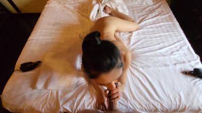 Athletic Teen With Slim Waist & Bubble Ass In A Bdsm Room - hclips.com