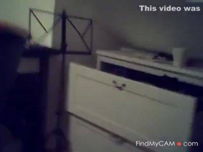 Girl At Home Play On Cam - hclips.com