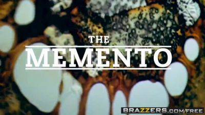 Watch Val and Romi in Real Wife Stories: The Memento Scene starring Ro and Rain - sexu.com