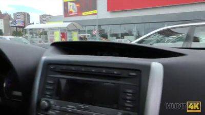 Watch Victoria Daniels, a nerdy boyfriend, sell his girlfriend for cash while he watches in HD - sexu.com