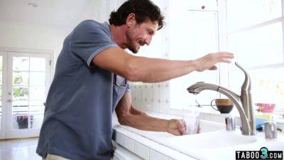 Tricky Old Stepfather Fucking Roughly His Teen Stepdaug - videomanysex.com