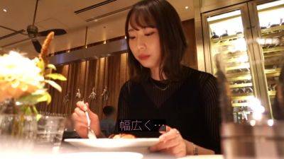 【フライト明けに効く膣奥アクメ】経営者に好き勝手されるお高めCA、仕事中はキリッとしてても港区では媚びる、群がる、すぐヤレる！！人脈の為にマ●コ拡げてイクイク絶叫、弱点は膣奥！！美人CAがぶっ壊れるまで子宮を突き続けるッ！！ - txxx.com - Japan