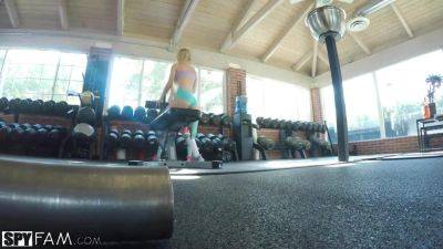 Piper Perri - Bella Rose - Piper Perri And Bella Rose In Horny Xxx Video Gym Exclusive Like In Your Dreams - upornia.com