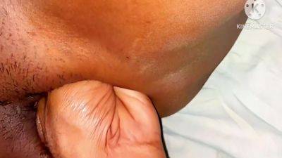 Bhabhi Ne Chut Me Hath Dalwaya - desi-porntube.com