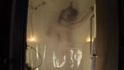 Bird Shower - hclips.com