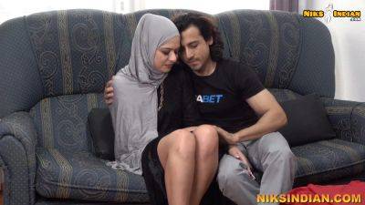 Married Hijabi Slut Fucked by Big Cock Landlord - txxx.com - India