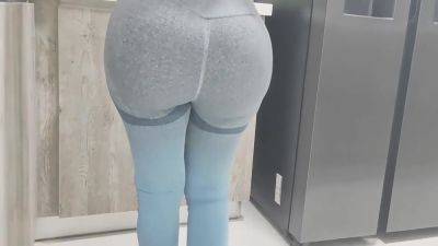 Atrapo A Mi Madrastra Con Leggins En Cocina Y Terminamos Cogiendo 9 Min - hclips.com