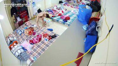 chinese girls dormitory.2 - hclips.com - China