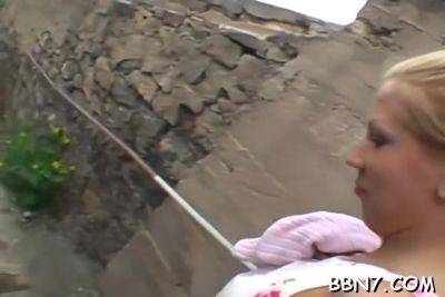 Blonde Sue Explores Pole - videomanysex.com