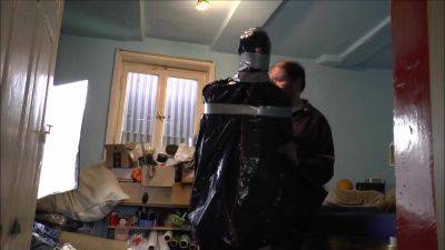 Trashbag Mummification - upornia.com