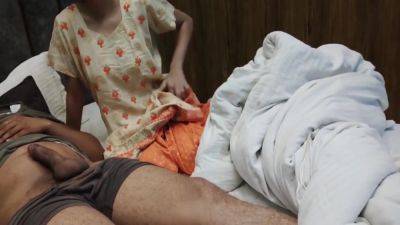 Maid Wanted To Fuck While I Was In The Bed - desi-porntube.com - India