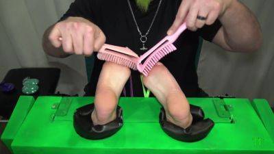 Valkyrie Soles Up Pt. 2 - hclips.com