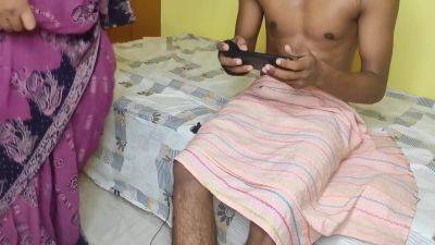 Bete Ki Game Ki Lat Chudane Ke Liye Maa Ne Bete Ka Lund Chusa- Hindi Audio - hclips.com - India