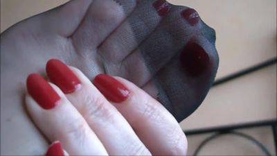 Sexy Mature Feet In Stockings - hclips.com