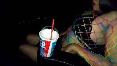 Follando En El Cine Con Parte 1 - hclips.com