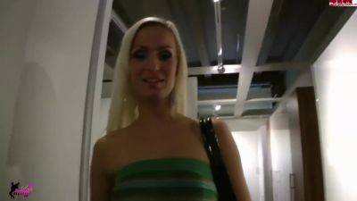 Schamloser Arschfick Im Mobelhaus - Ass To M With Amy Starr - hclips.com - Germany