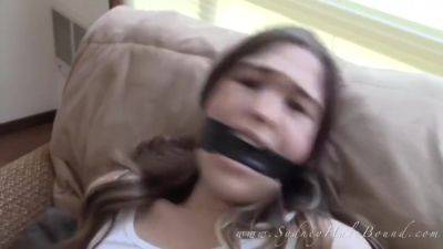 Cute Af Little Coed Strggles To Escpe Before Burglr Returns - upornia.com