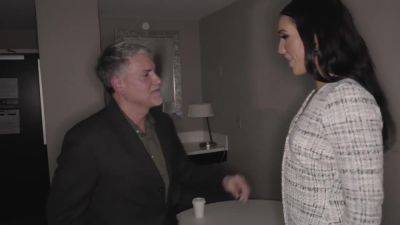 Dre Delevigne - Fucking The Boss - upornia.com