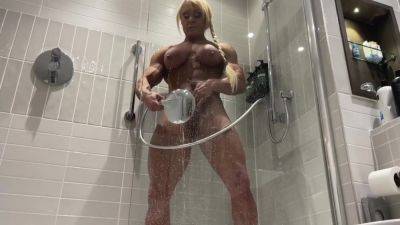 Shower Clit - upornia.com - Britain