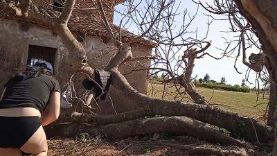 Perv Passer By Snoops While Training Nude In Fields - upornia.com