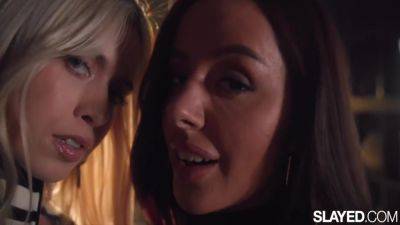 Lingerie Models Jill & Vanna Scissor Passionately - hotmovs.com